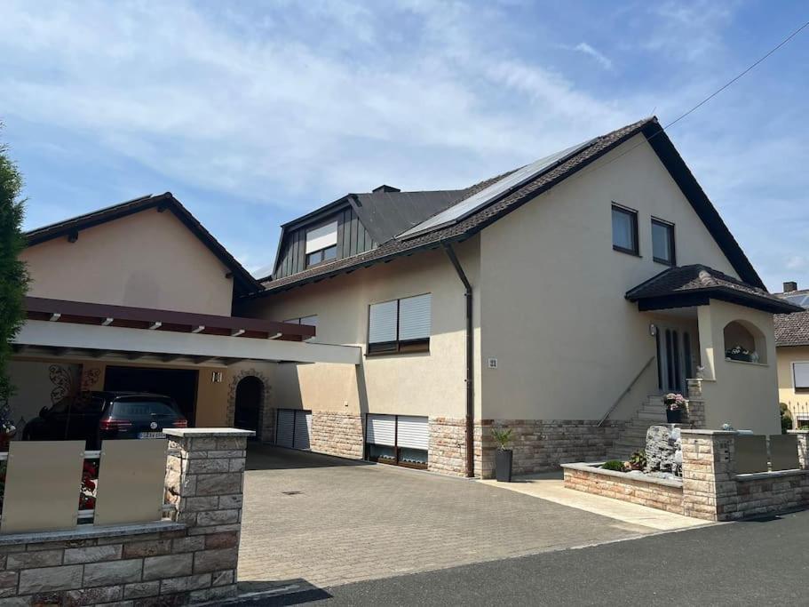 Hallerndorf Ferienwohnung Aischgrund מראה חיצוני תמונה